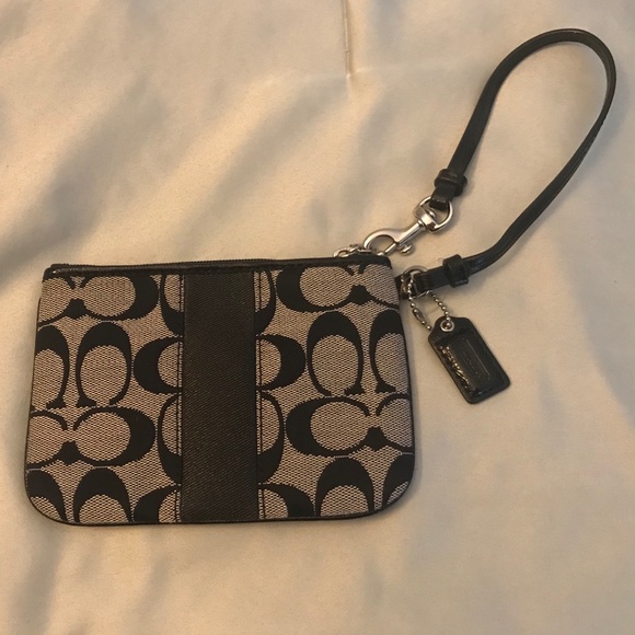 Coach wristlet color block signature - NWOT - Picture 3 of 4